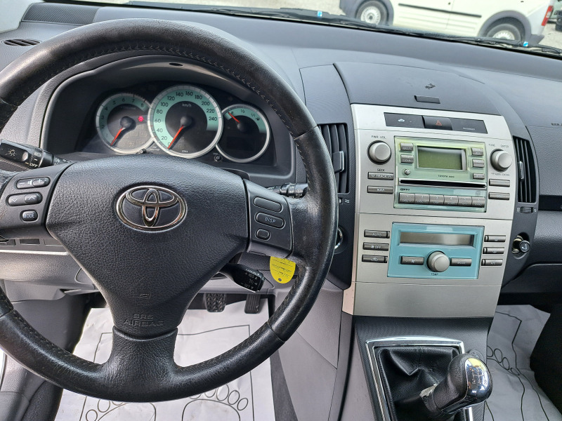Toyota Verso + газ, снимка 9 - Автомобили и джипове - 46354831
