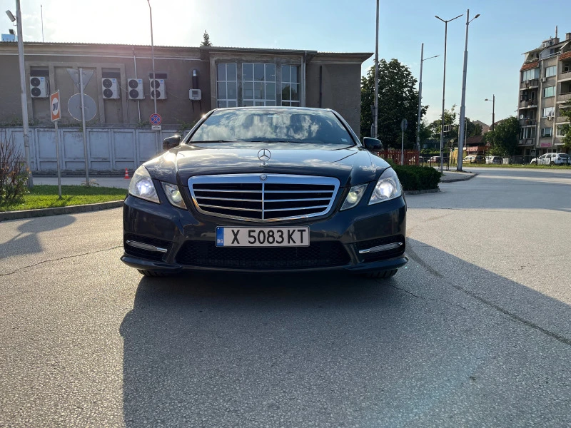 Mercedes-Benz E 350 306hp НА ЗАДНО!!, снимка 2 - Автомобили и джипове - 46789699