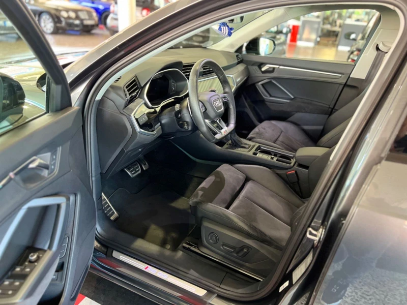 Audi RSQ3 2.5TFSI/QUATTRO/BLACK OPTIC/CAMERA/VIRTUAL COCKPIT, снимка 7 - Автомобили и джипове - 47301862