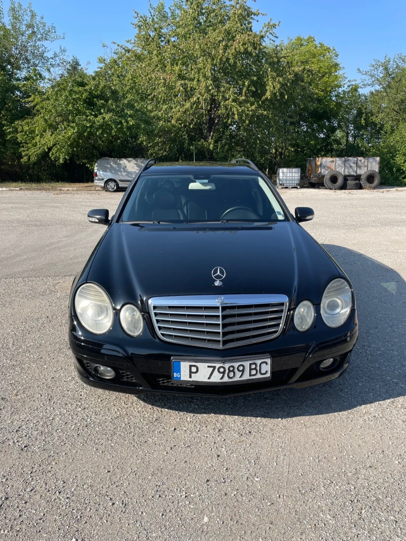 Mercedes-Benz E 220, снимка 1 - Автомобили и джипове - 49121230