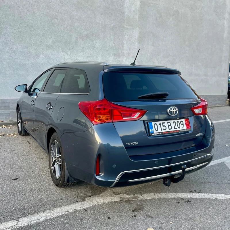 Toyota Auris 2.0D4D, снимка 3 - Автомобили и джипове - 47857439