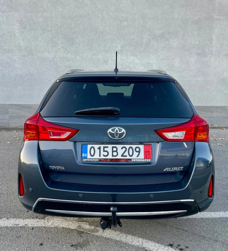 Toyota Auris 2.0D4D, снимка 4 - Автомобили и джипове - 47857439