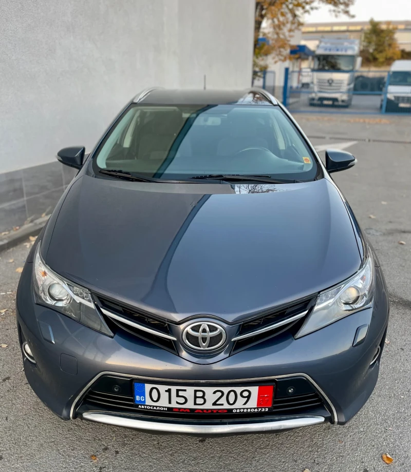 Toyota Auris 2.0D4D, снимка 7 - Автомобили и джипове - 47857439