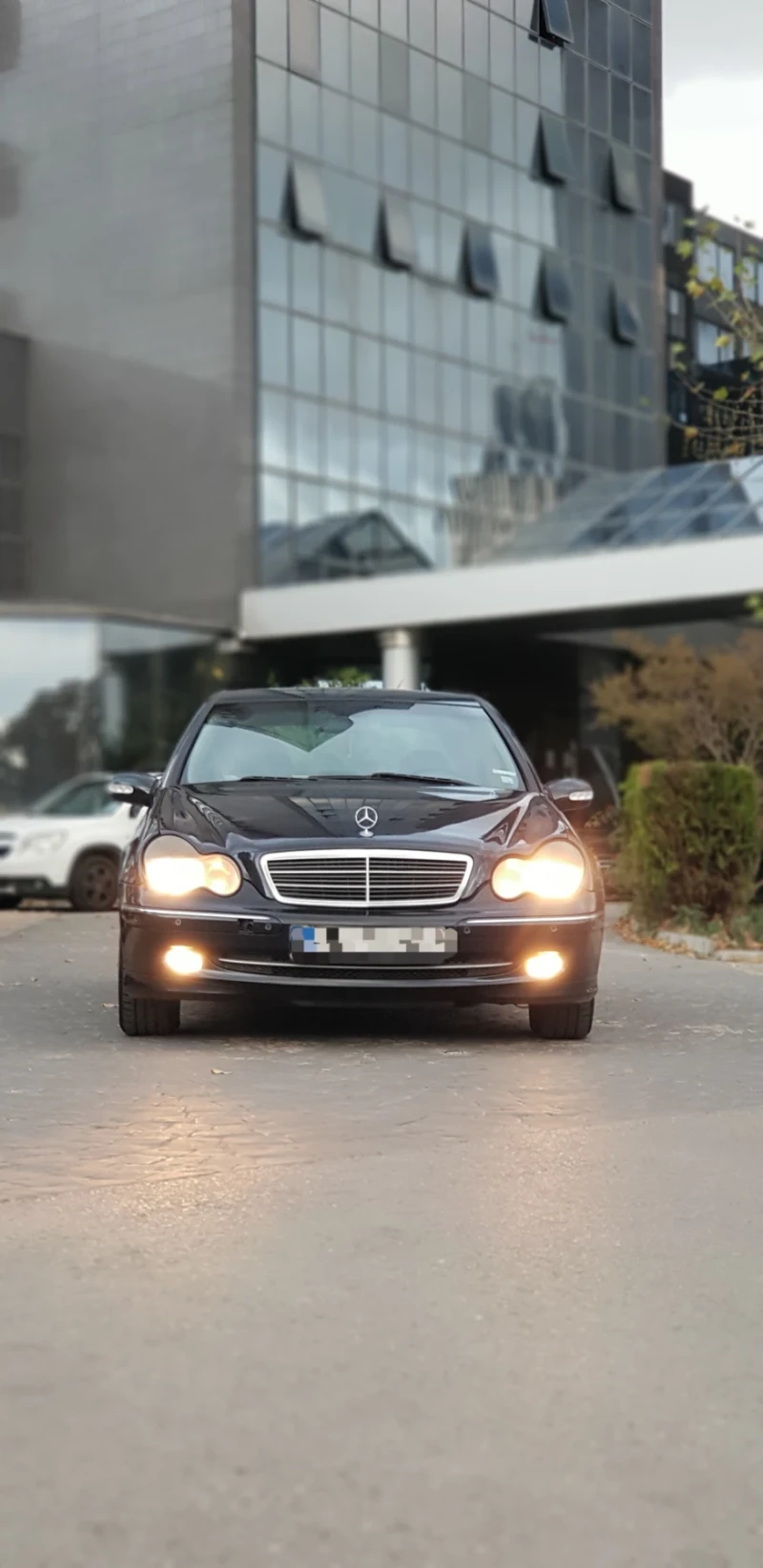 Mercedes-Benz C 180 1.8 129кс, снимка 1 - Автомобили и джипове - 48841787