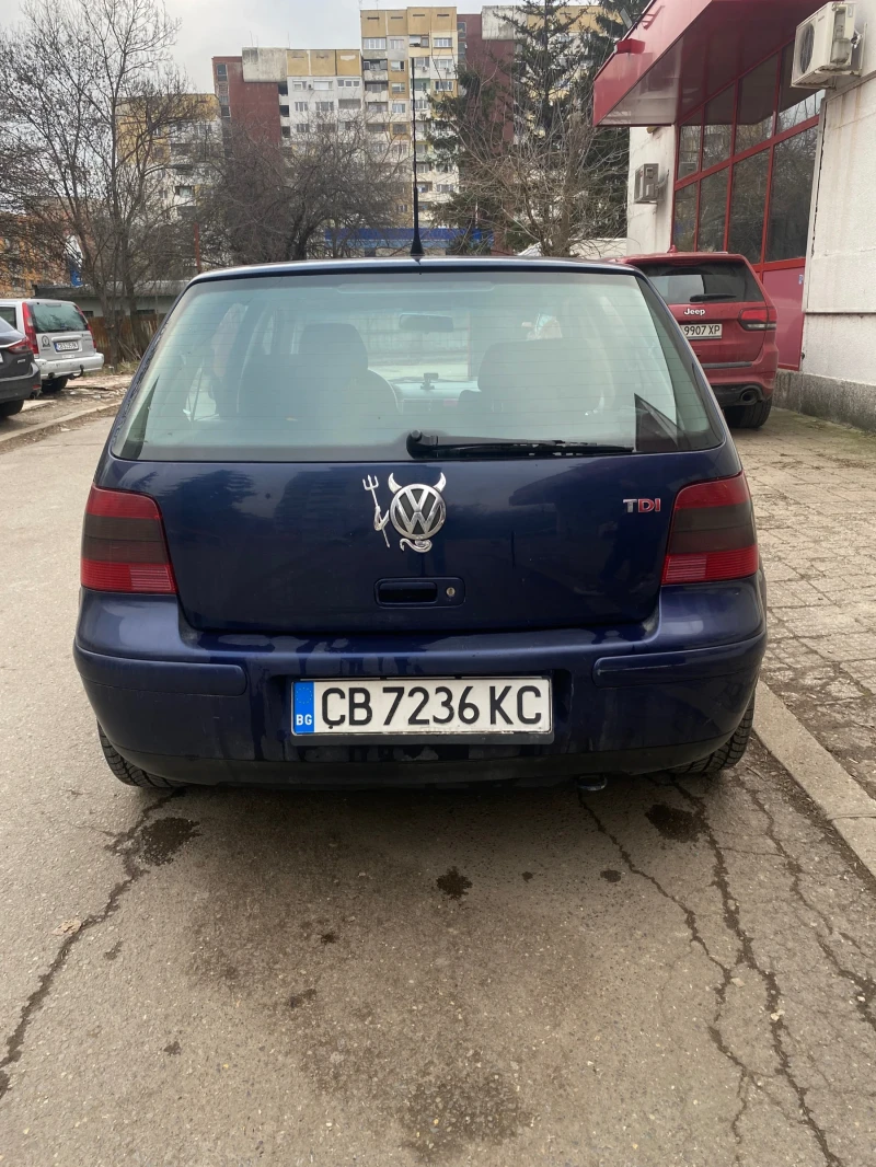 VW Golf, снимка 5 - Автомобили и джипове - 48999587