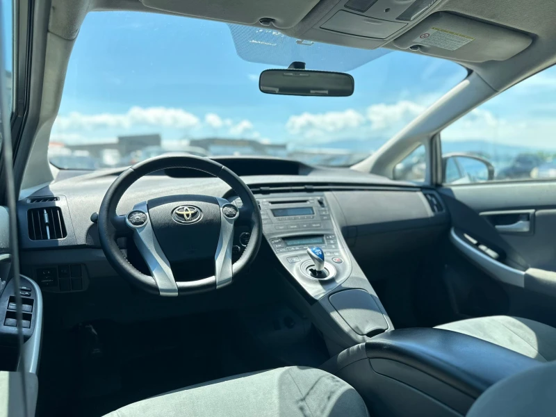 Toyota Prius / 1.8I / 136 HP / ACTIVE / HYBRID / , снимка 9 - Автомобили и джипове - 50524389