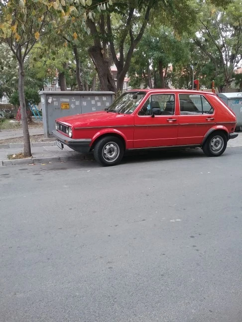 VW Golf MK 1 GX ROYAL, снимка 2 - Автомобили и джипове - 42433486