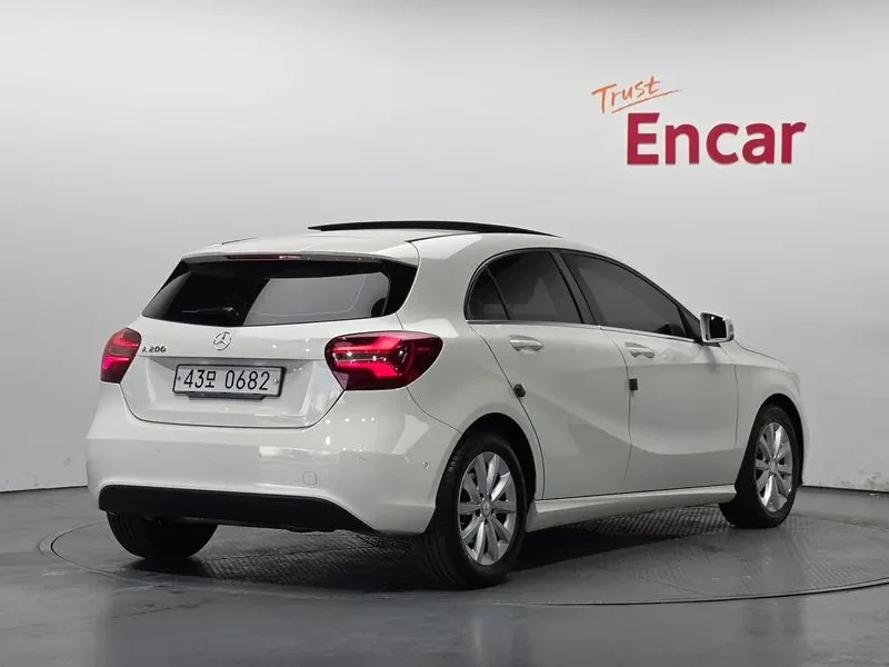 Mercedes-Benz A 200 2.0, снимка 2 - Автомобили и джипове - 54279078