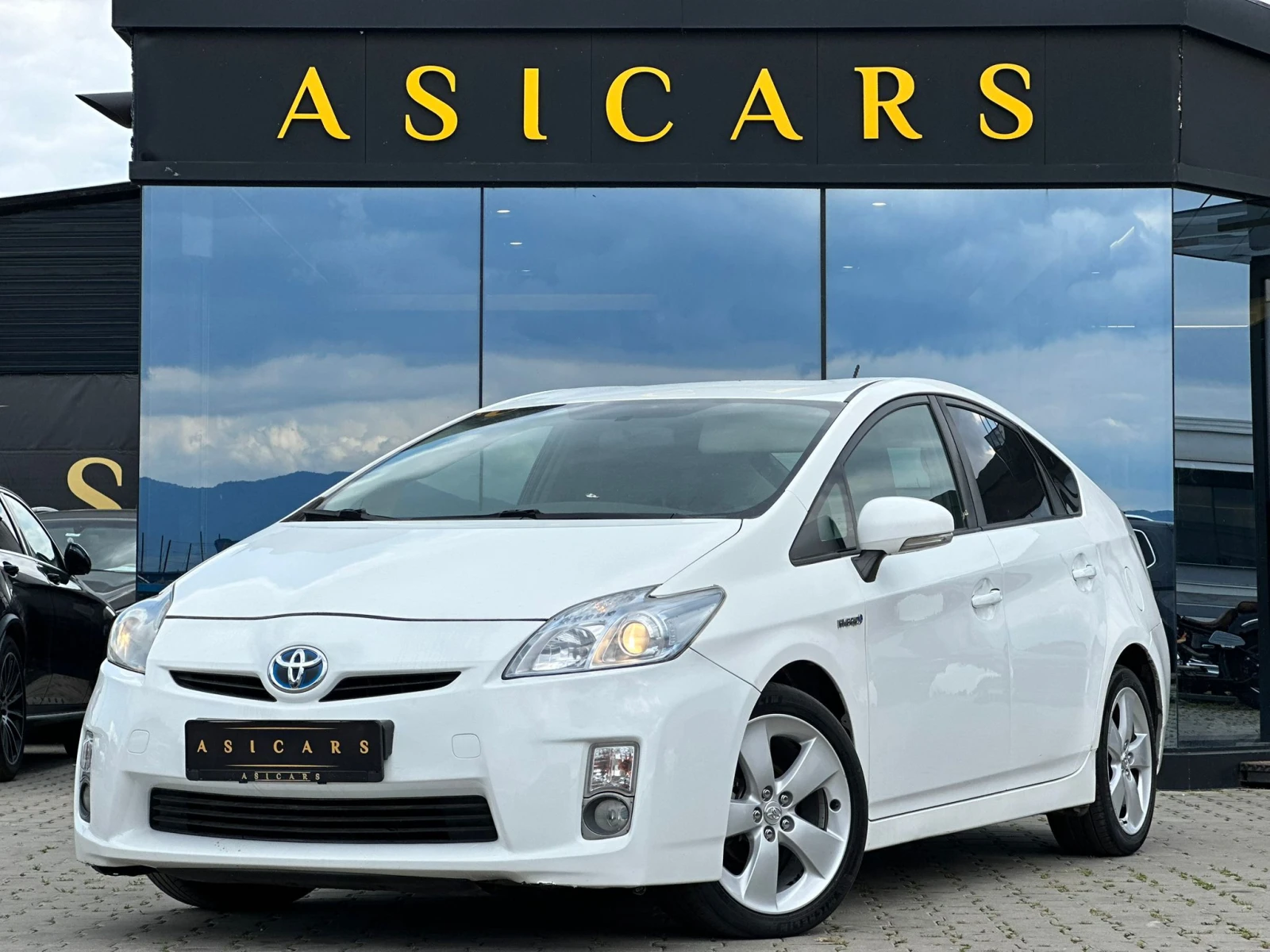 Toyota Prius / 1.8I / 136 HP / ACTIVE / HYBRID / , снимка 1