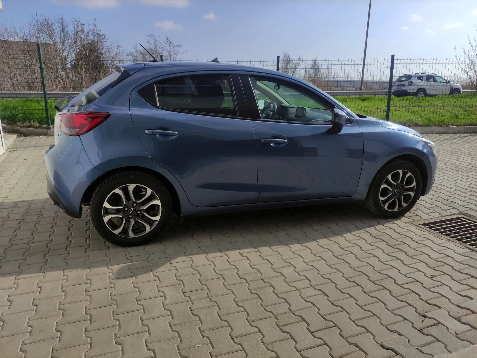 Mazda 2 1.5i SKYACTIV-G - изображение 6