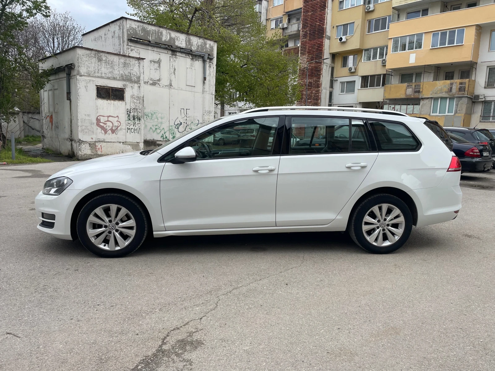 VW Golf VII 1.6 TDi 110кс DSG - изображение 3