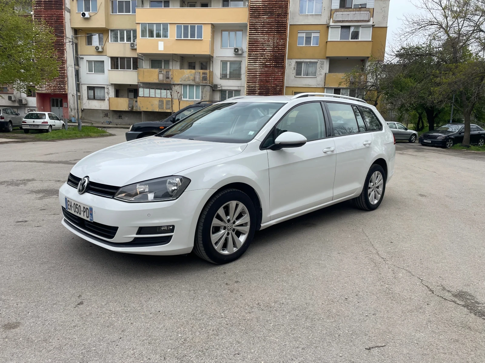 VW Golf VII 1.6 TDi 110кс DSG - изображение 2