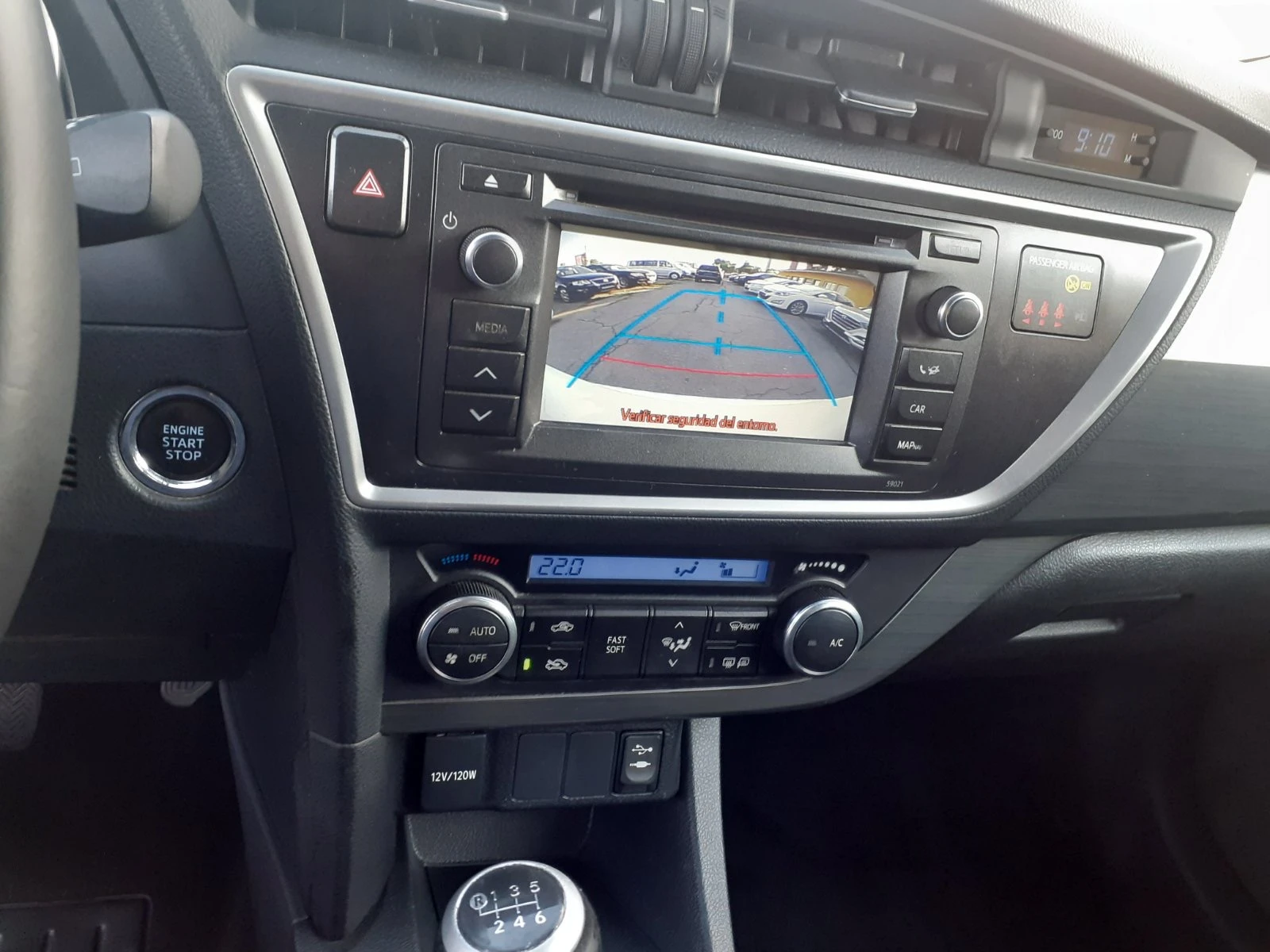 Toyota Auris  2, 0 D4D NAVI KEY LESS GO KAMERA TEMPOMAT - изображение 10