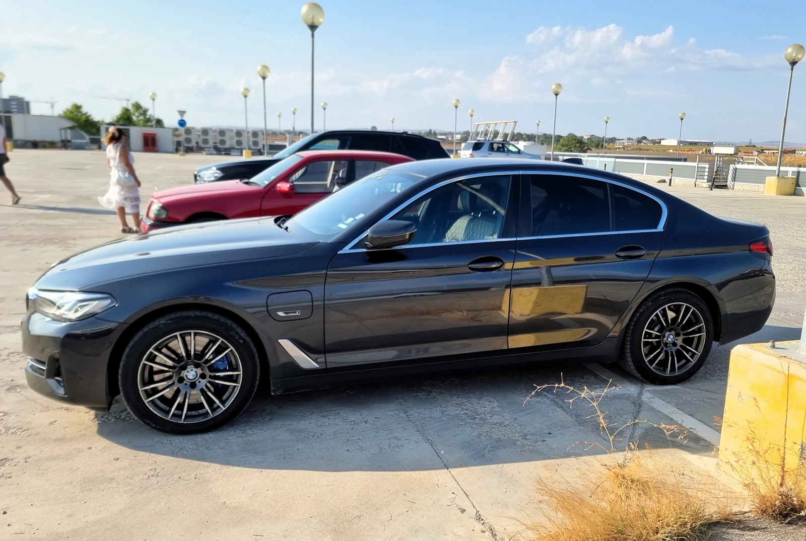 BMW 545 е xDrive - изображение 3