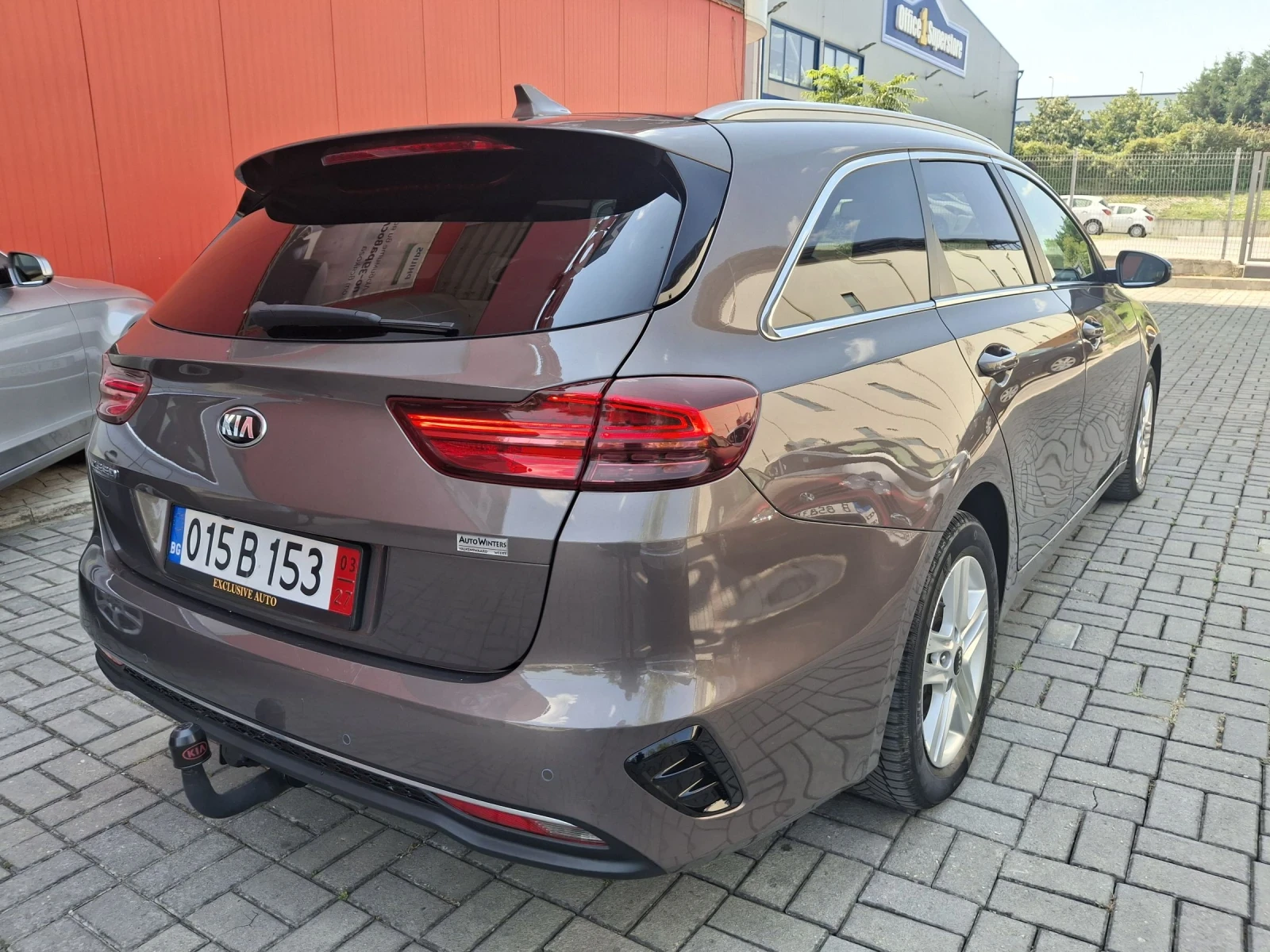 Kia Ceed SW 1.0 T-GDI Dynamic Line - изображение 4