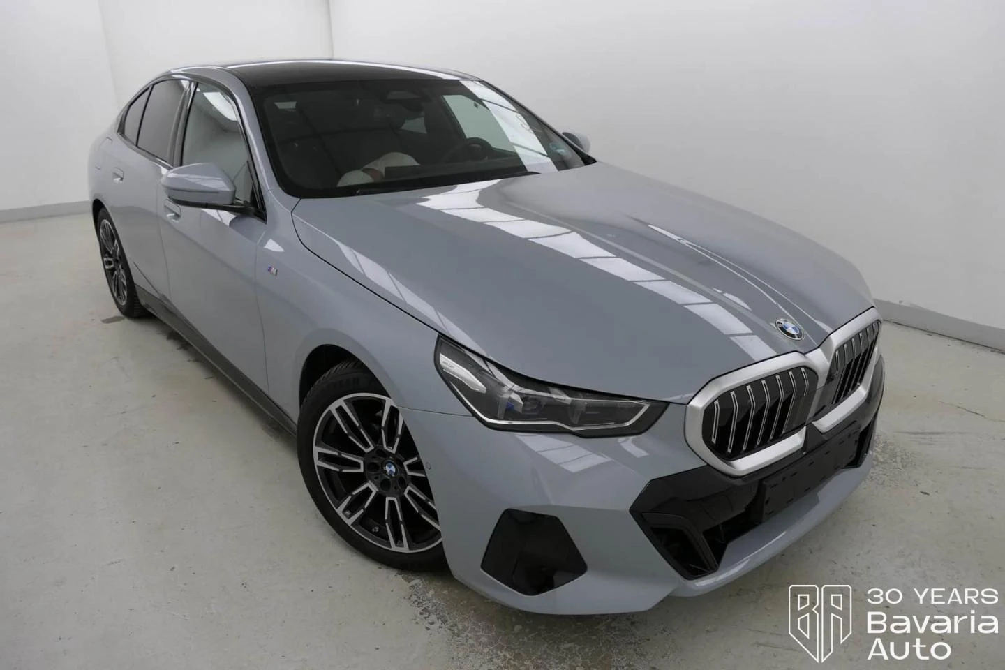 BMW 520 d xDrive Steptronic M Sport Paket - изображение 4