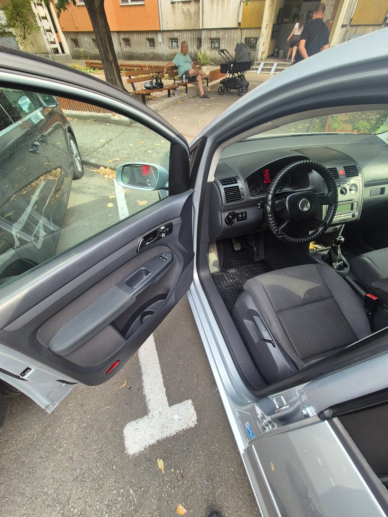 VW Touran  - изображение 6