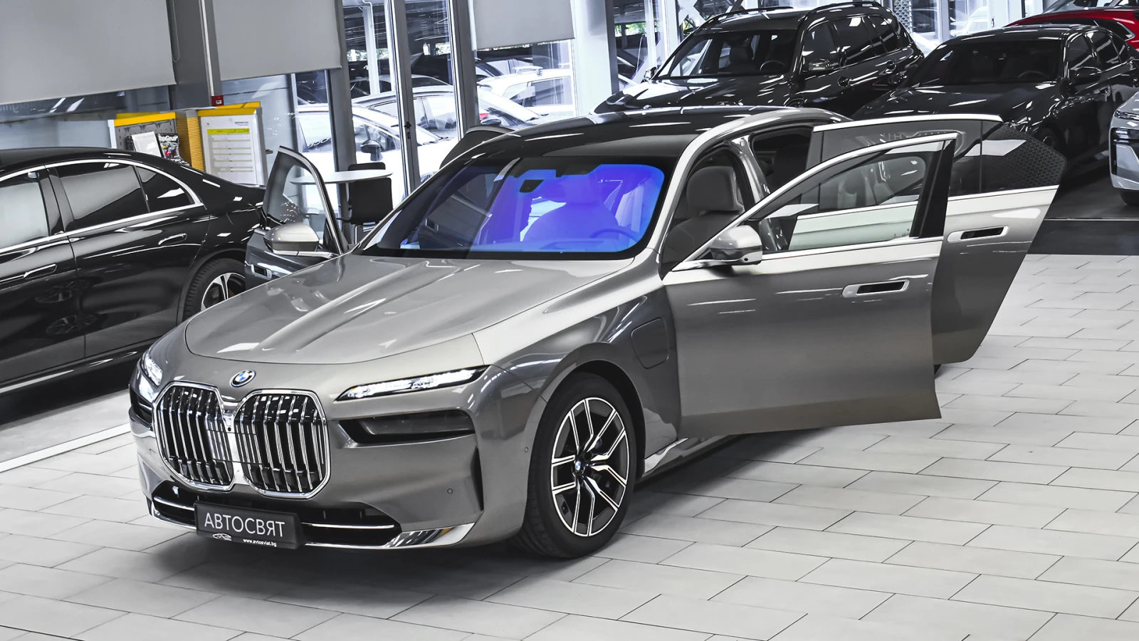 BMW 750 e xDrive Executive Lounge PHEV Sportautomatic | Mobile.bg   1