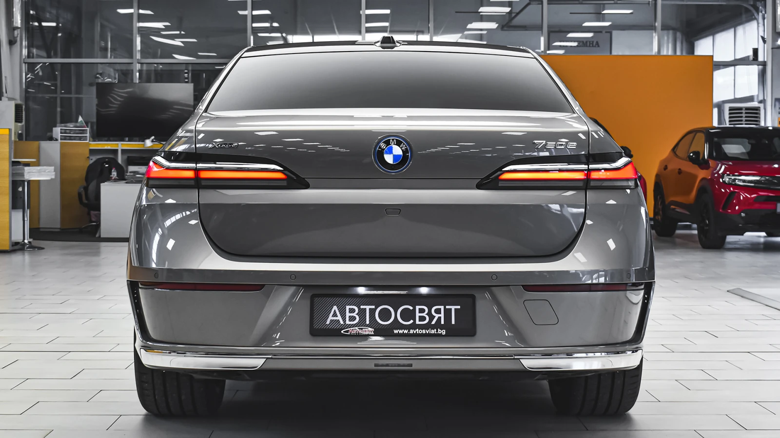 BMW 750 e xDrive Executive Lounge PHEV Sportautomatic - изображение 3
