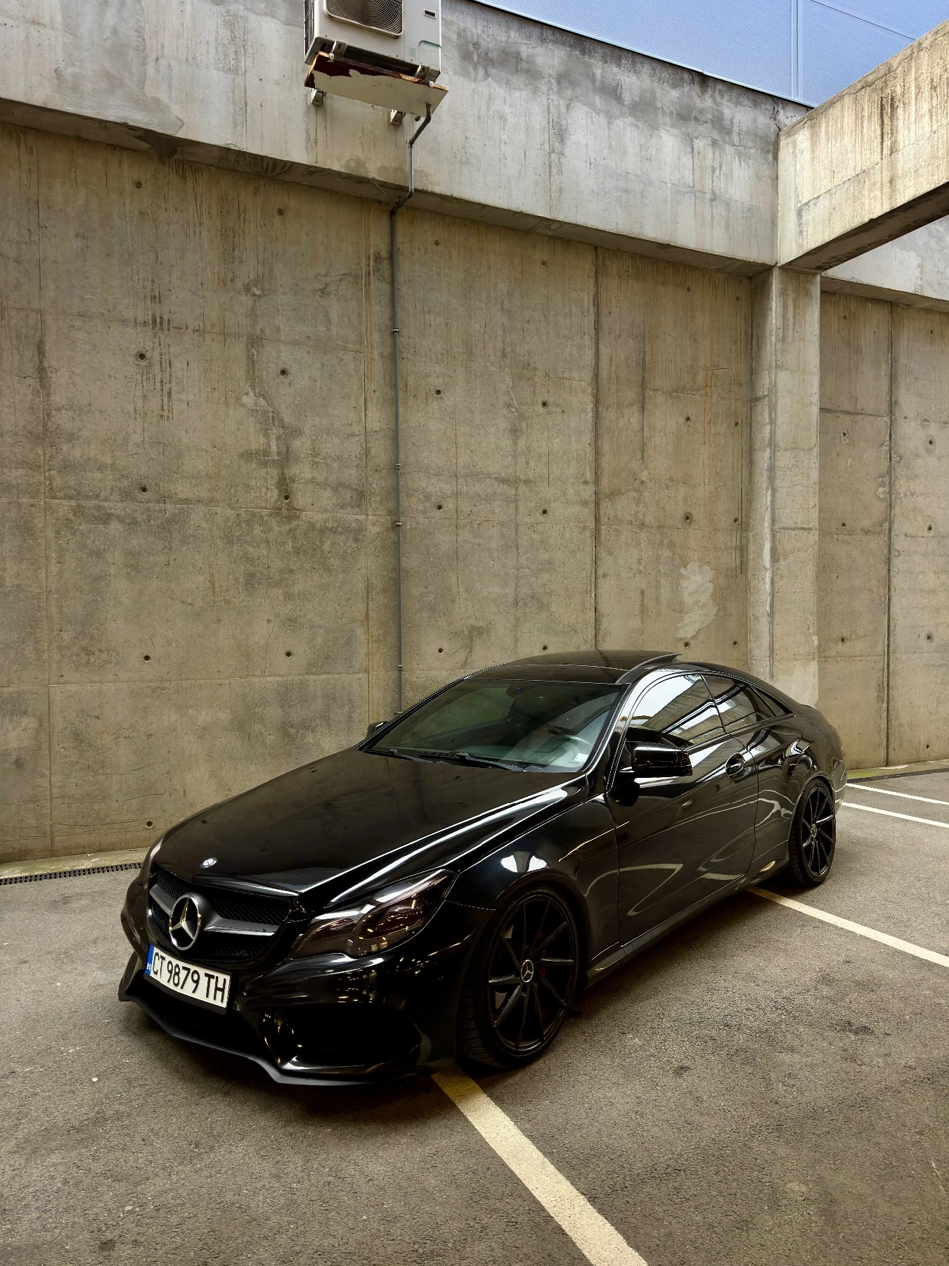 Mercedes-Benz E 220 19  Vossen | Bilstein | Червен салон