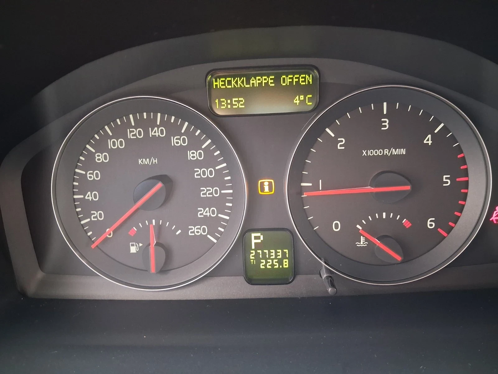 Volvo V50  - изображение 10