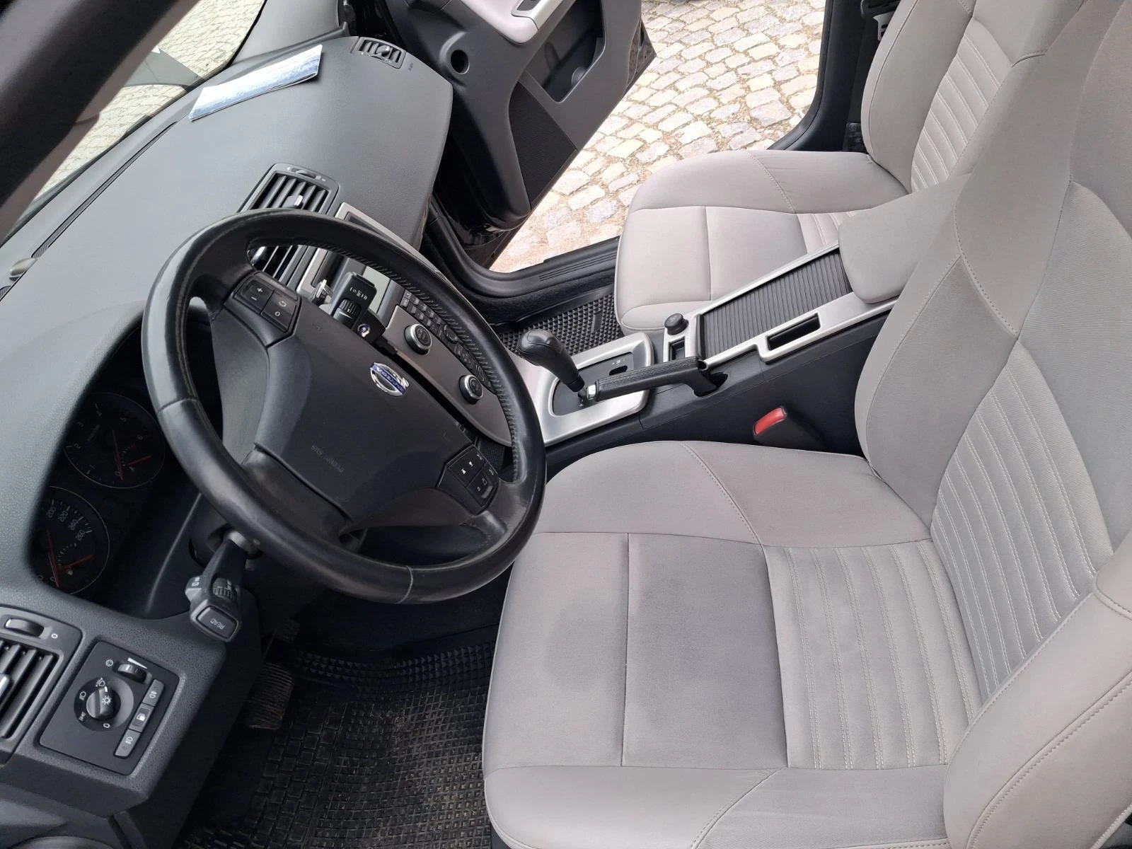 Volvo V50  - изображение 9