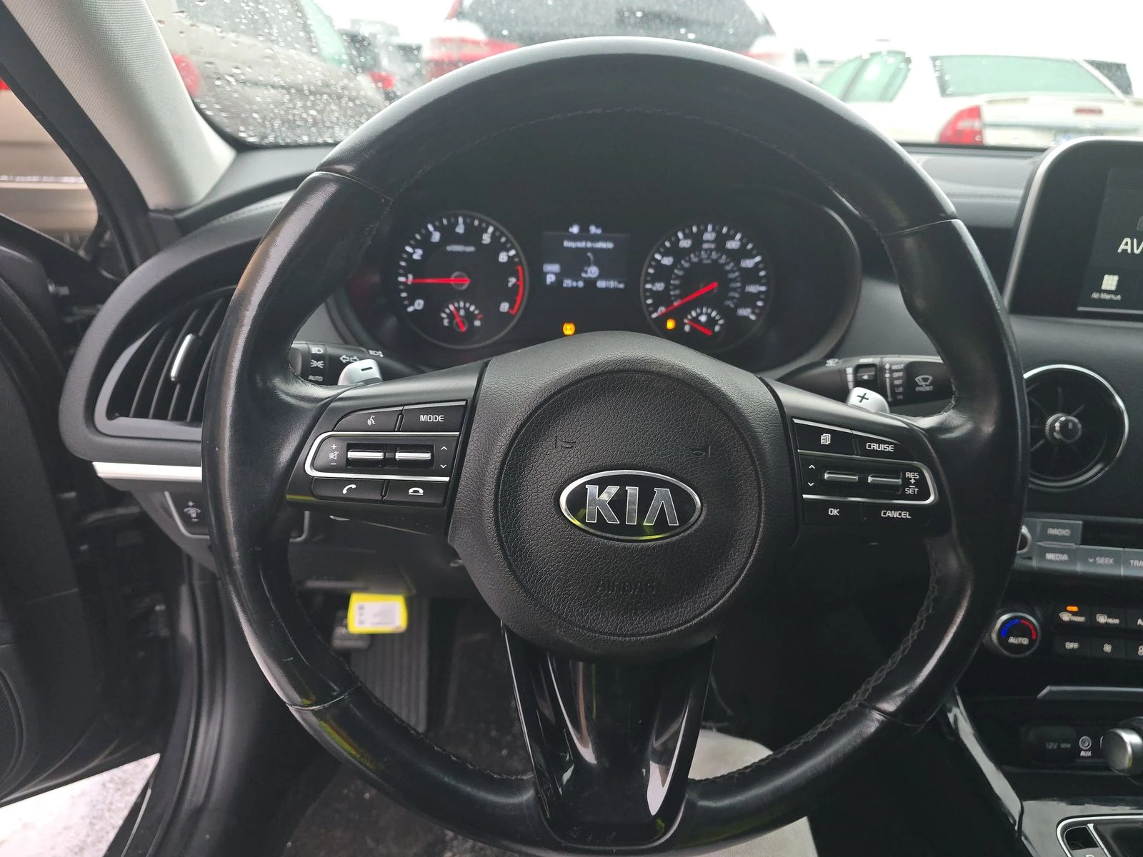 Kia Stinger | Mobile.bg � ����������� 11