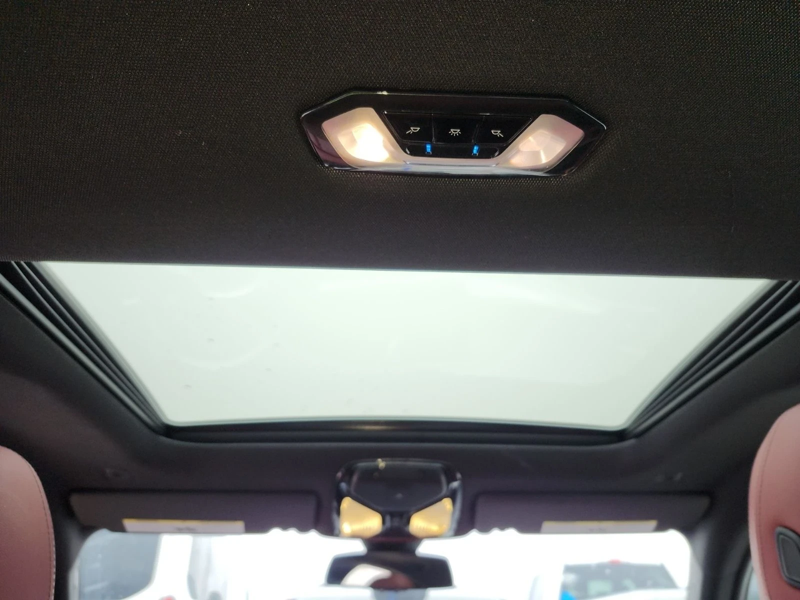 BMW i4 M-pkg* Harman/Kardon* Подгрев* Обдух* Пано, снимка 10 - Автомобили и джипове - 53746613