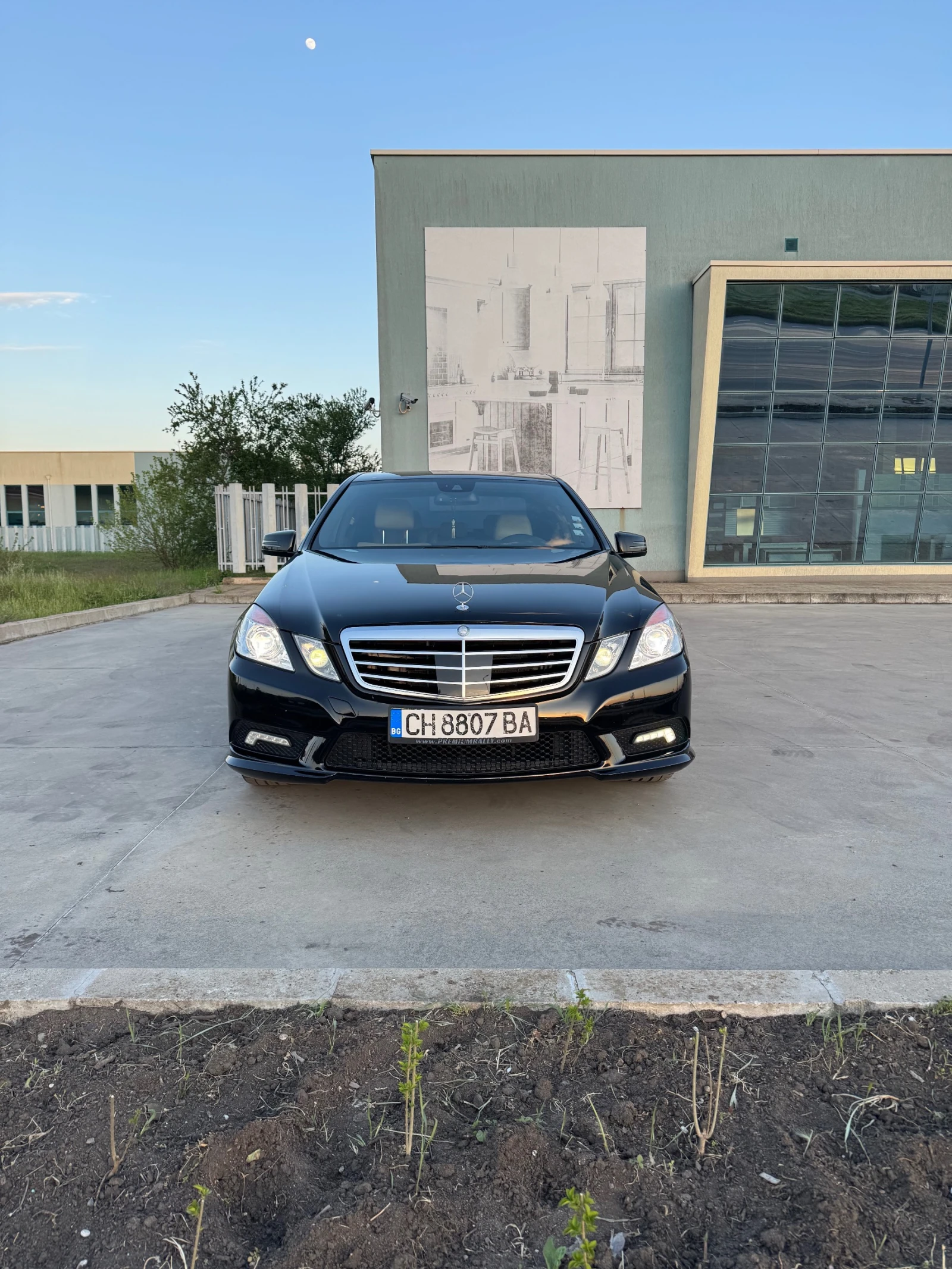 Mercedes-Benz E 500 AMG ГАЗ, снимка 2 - Автомобили и джипове - 54358505