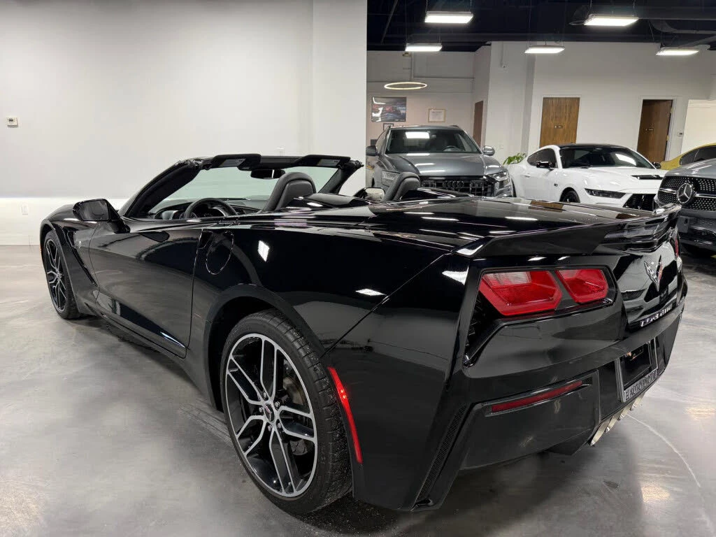 Chevrolet Corvette Stingray Z51 3LT Convertible RWD, снимка 4 - Автомобили и джипове - 54549080