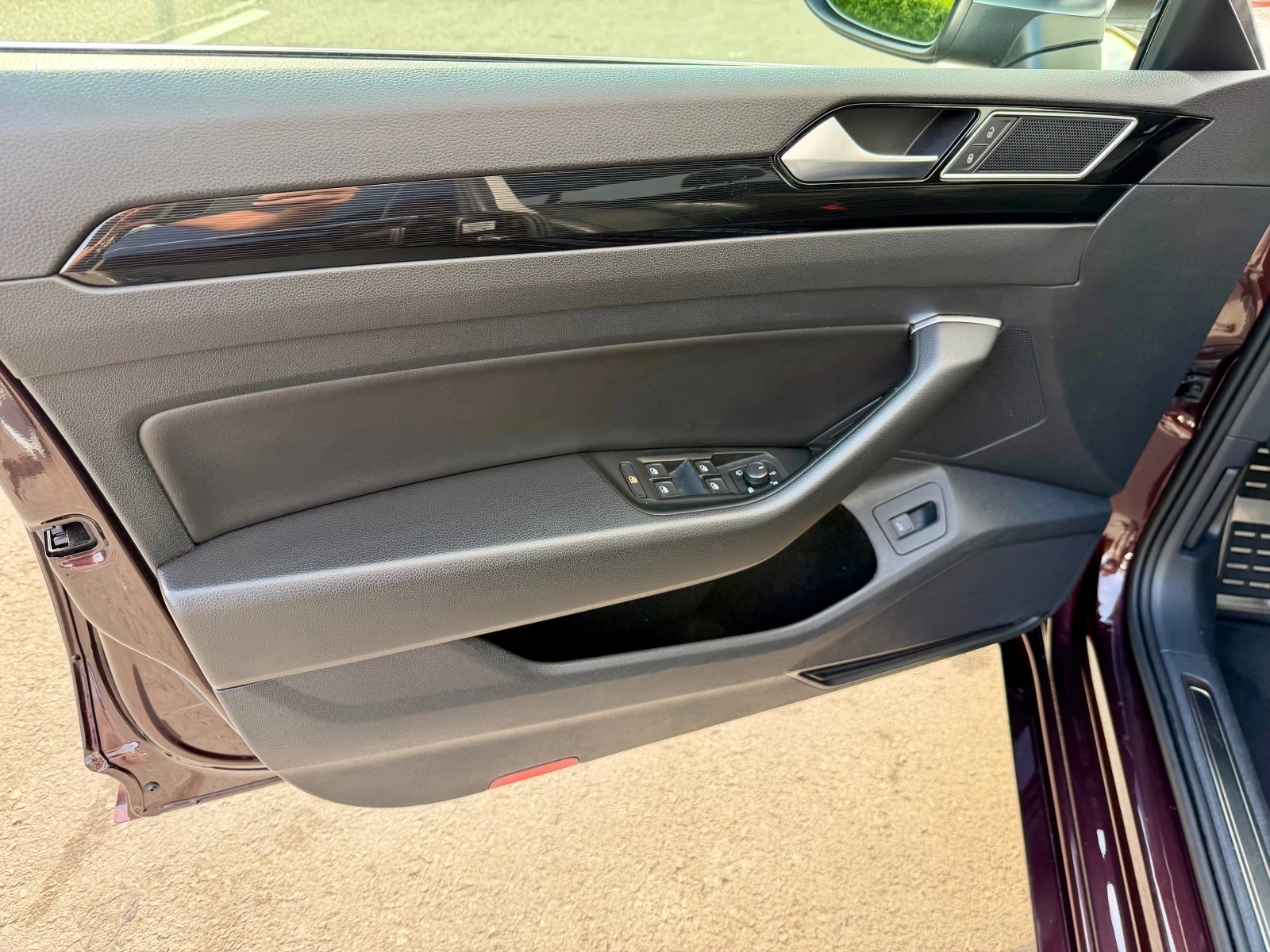 VW Arteon Elegance / FULL LED / Navi / ACC, снимка 12 - Автомобили и джипове - 54593696