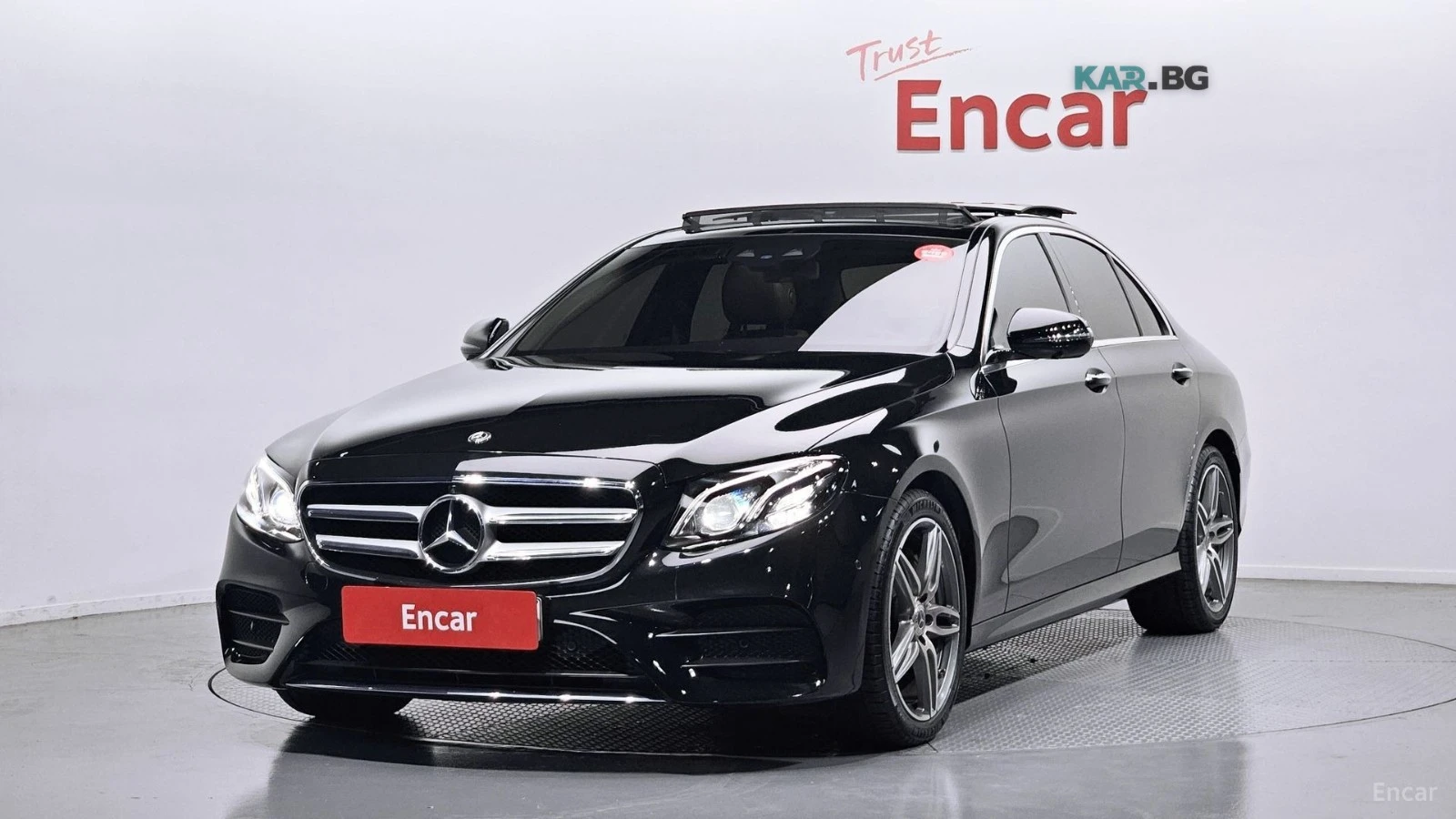 Mercedes-Benz E 300 * AMG* ПОДГРЕВ* ОБДУХВАНЕ* ПАНОРАМА* 360* HEAD-UP*