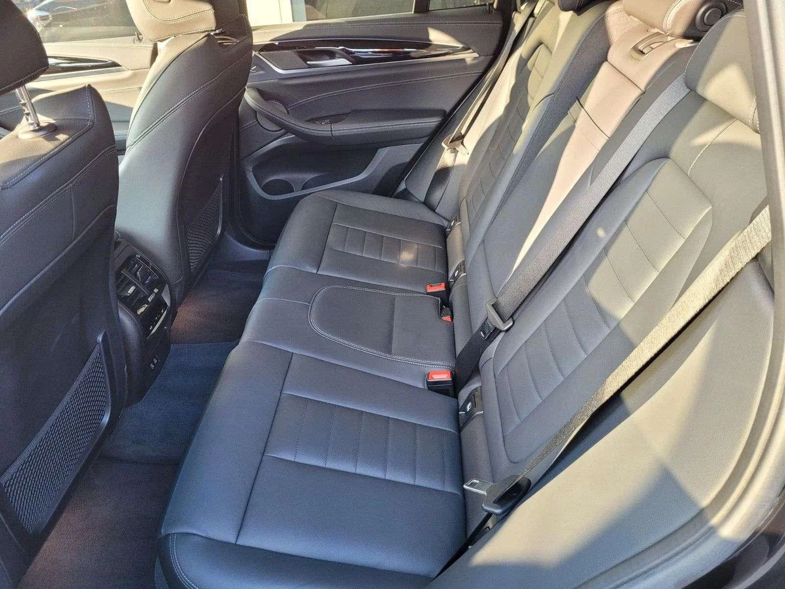 BMW iX3 IMPRESIIVE/286HP/HUD/H&K/PANO/CAM/528z, снимка 9 - Автомобили и джипове - 55142127