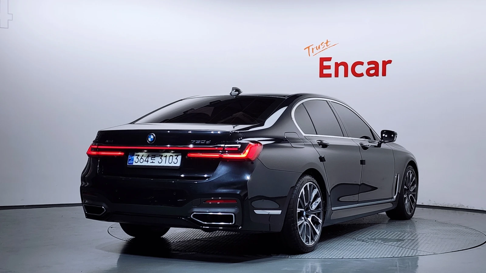 BMW 730 | АВТОФИНАНСИРАНЕ | ФИКСИРАНА ЦЕНА ДО БЪЛГАРИЯ, снимка 3 - Автомобили и джипове - 55243590