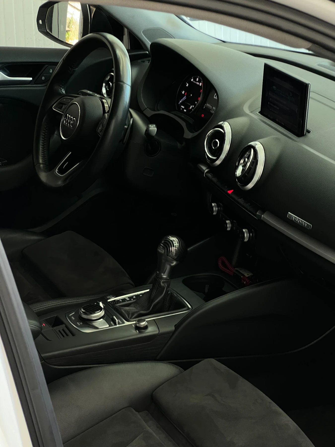 Audi A3 30 G-tron| MATRIX LED| S3 пакет| KEYLESS, снимка 5 - Автомобили и джипове - 55252122