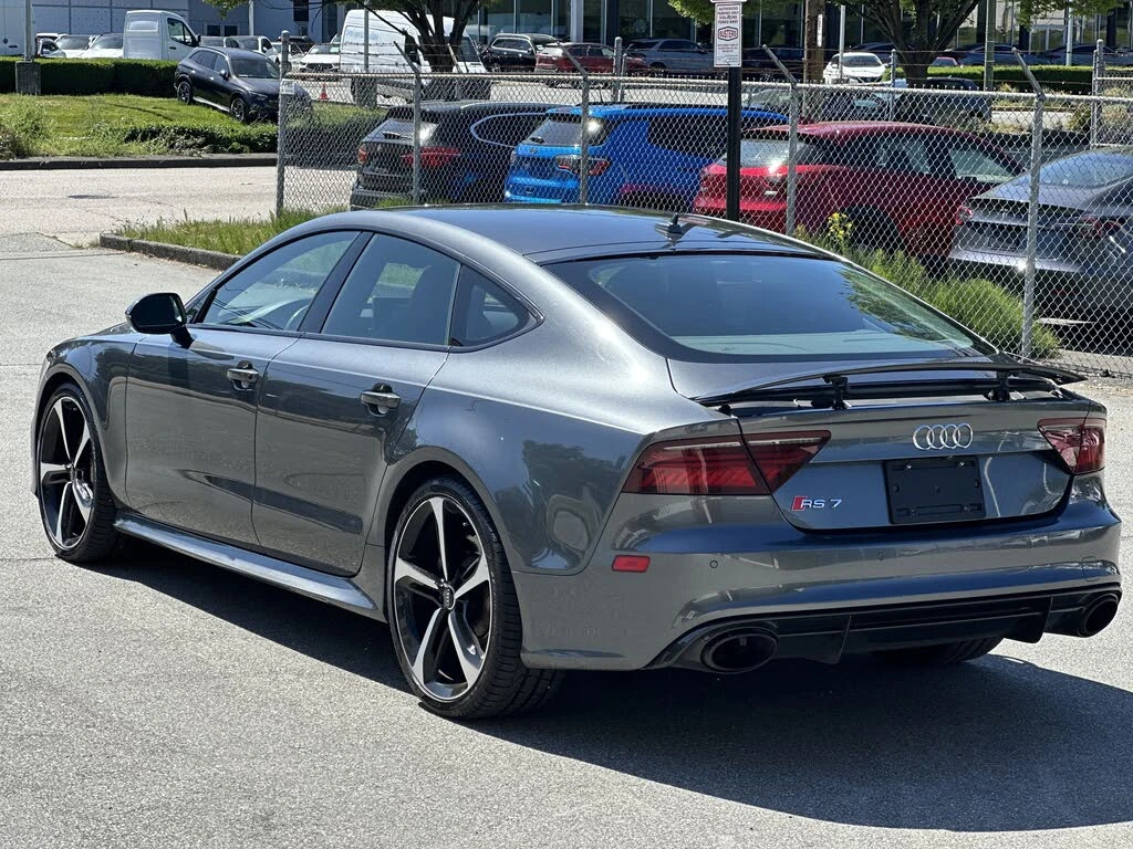 Audi Rs7 4.0T* PRESTIGE* CARBON* MATRIX* 360 КАМЕРИ* КЕЙЛЕС, снимка 3 - Автомобили и джипове - 55302295