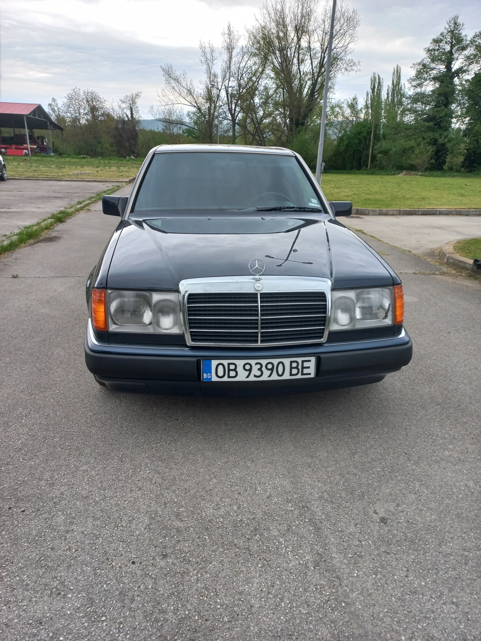 Mercedes-Benz 124, снимка 4 - Автомобили и джипове - 55332829