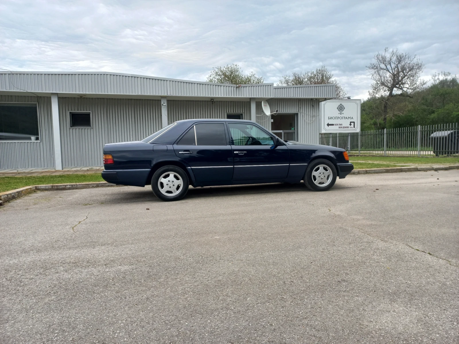 Mercedes-Benz 124, снимка 9 - Автомобили и джипове - 55332829