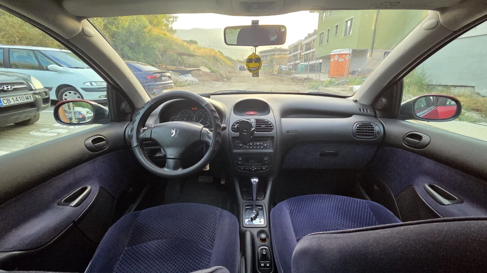 Peugeot 206 Автоматик с газова уредба, снимка 14 - Автомобили и джипове - 55908450