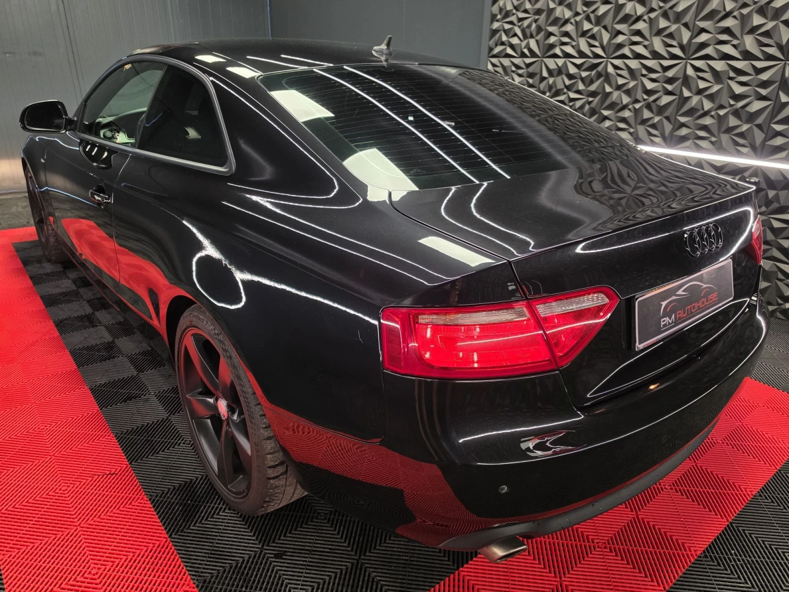 Audi A5 3.0TDI* QUATTRO* B&O* S-LINE* CAM* ПЕЧКА* ПОДГРЕВ, снимка 3 - Автомобили и джипове - 56083370