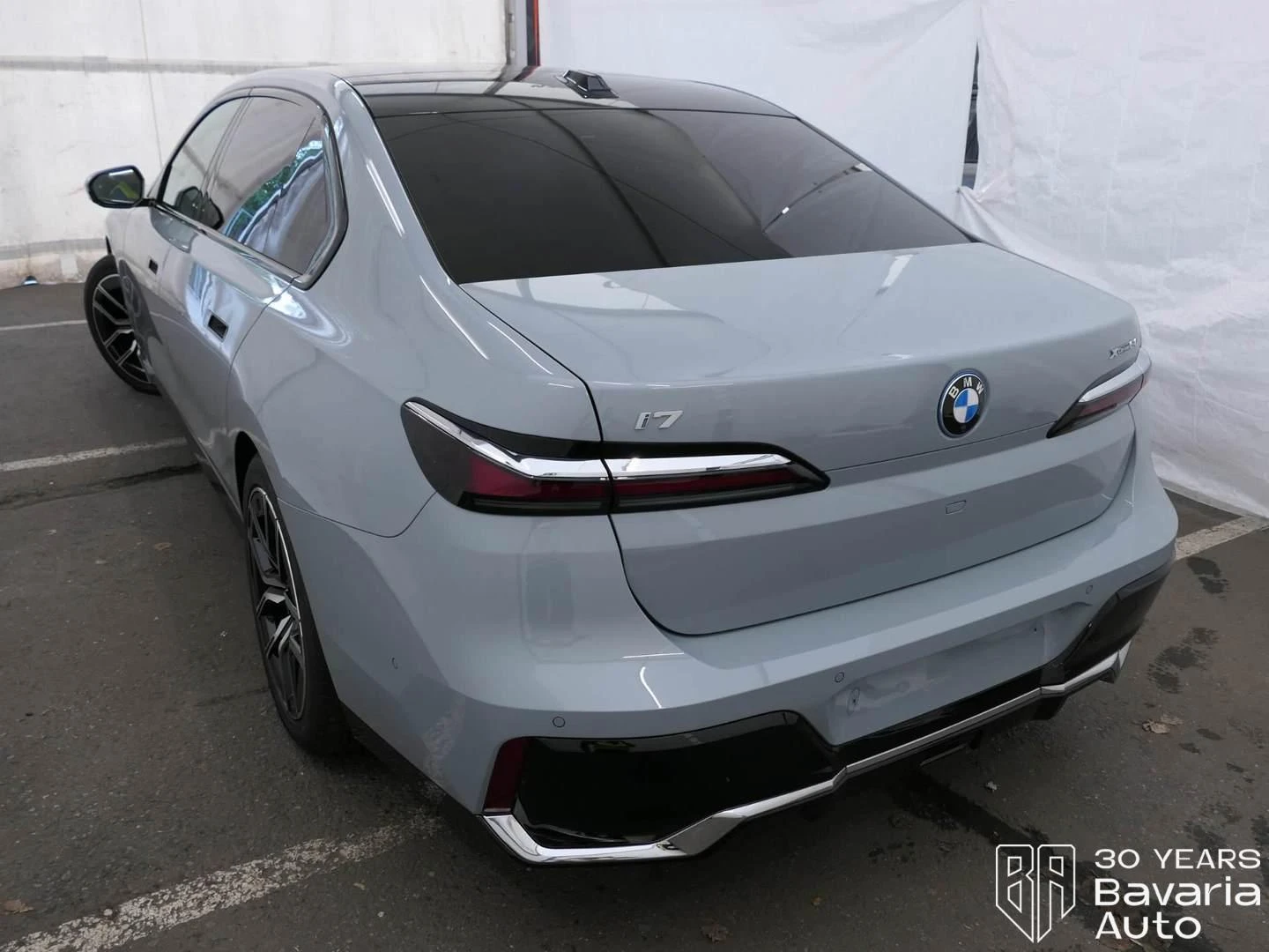 BMW i7 60 xDrive eDrive, снимка 2 - Автомобили и джипове - 56235451