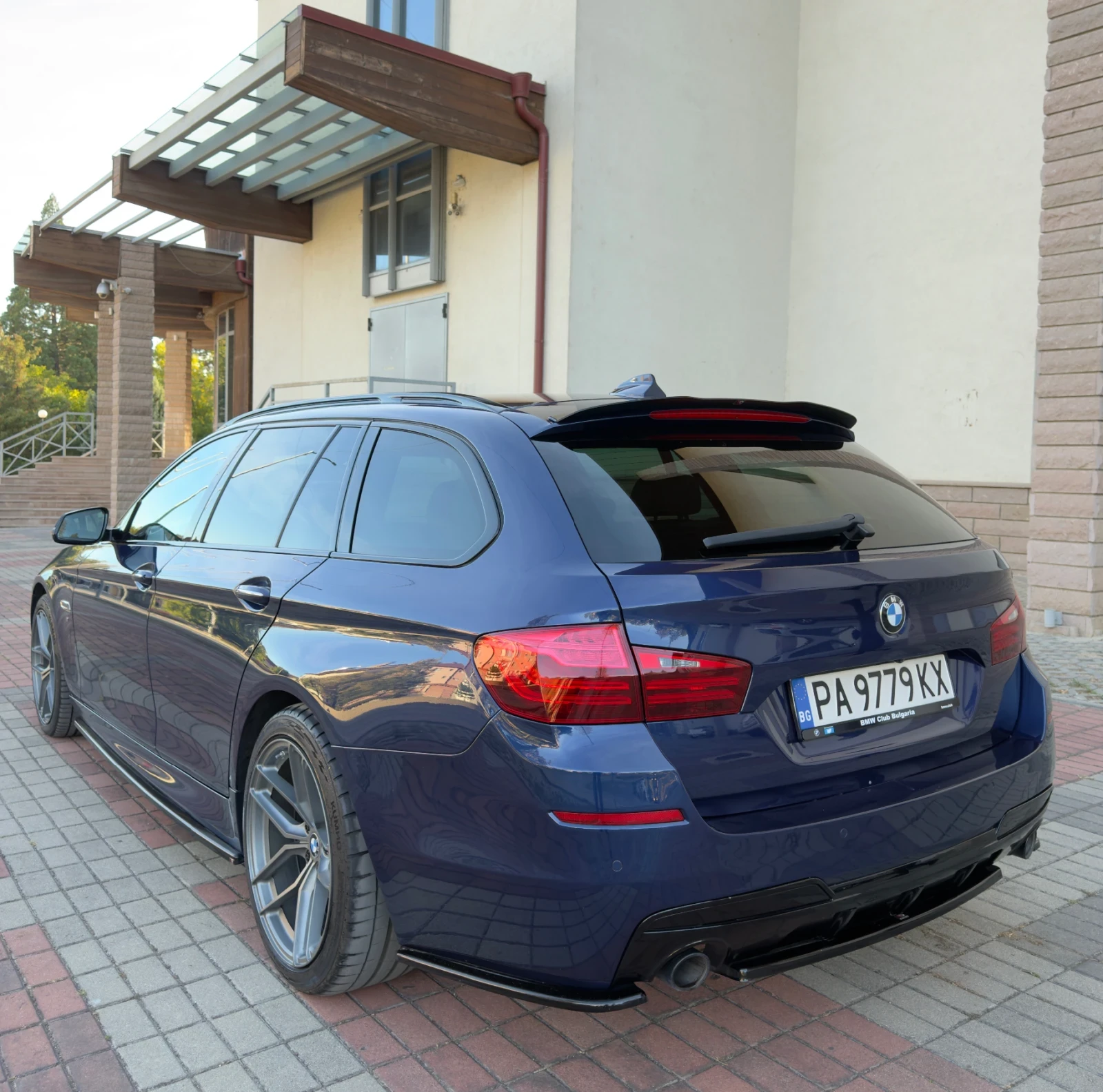 BMW 535 LCI X-DRIVE, снимка 4 - Автомобили и джипове - 56330695