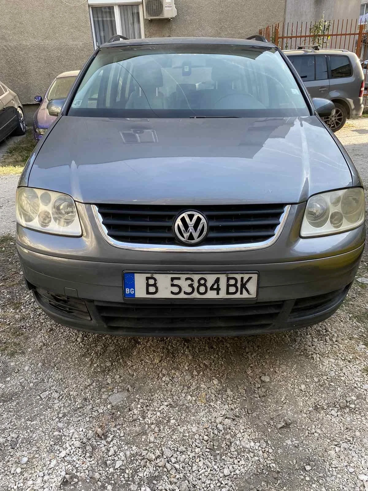 VW Touran, снимка 7 - Автомобили и джипове - 56444021