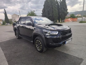 ������ Toyota Hilux