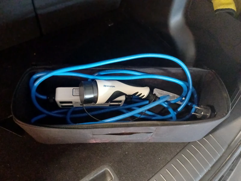 Hyundai Kona, снимка 8 - Автомобили и джипове - 51927669