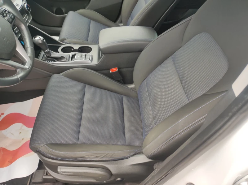 Hyundai Tucson Джип, снимка 7 - Автомобили и джипове - 52577730