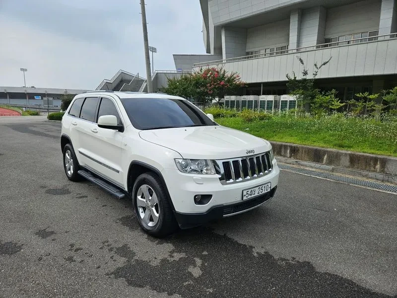 Jeep Grand cherokee 3.0 Diesel Laredo Wk2, снимка 6 - Автомобили и джипове - 56112134