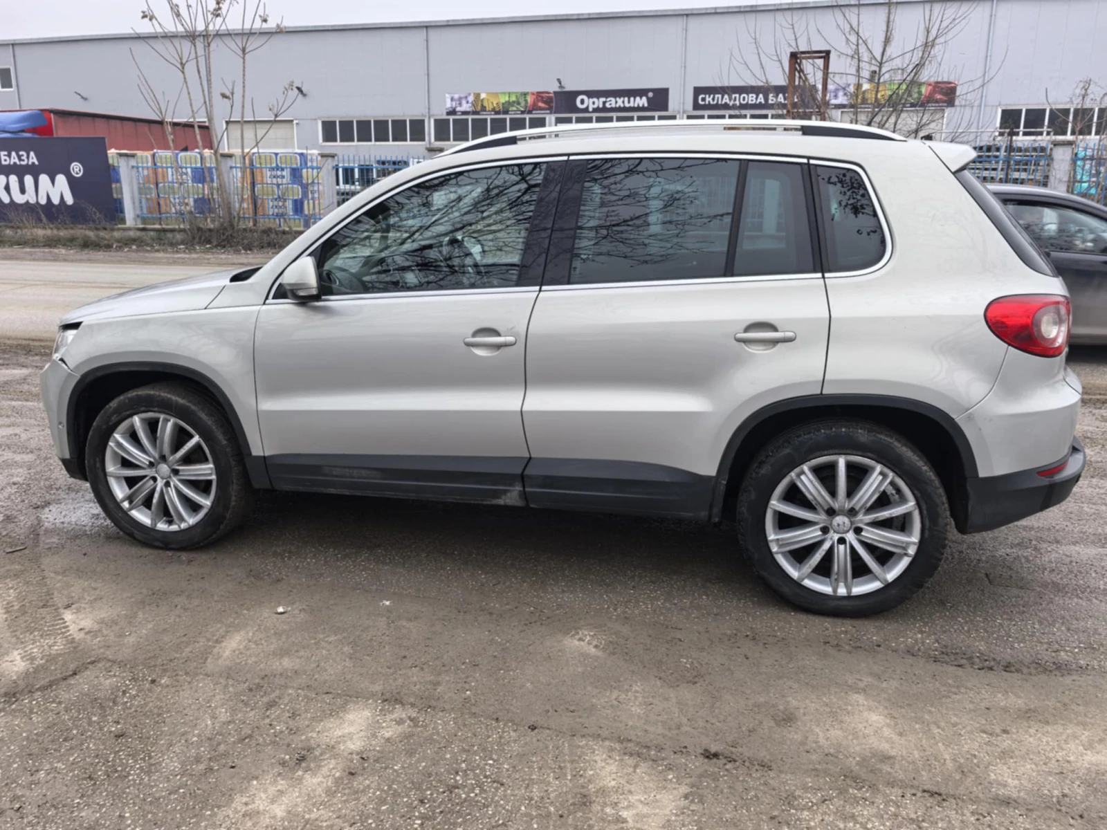 VW Tiguan 2.0tdi  | Mobile.bg � ����������� 10
