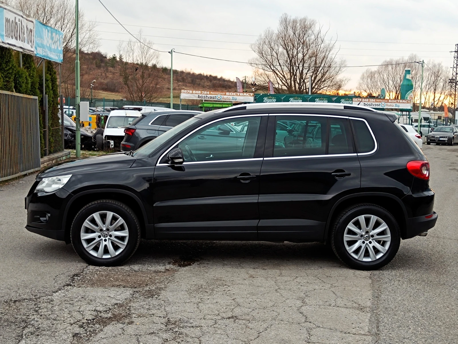 VW Tiguan 2.0 i* 4x4* DSG* АВТОМАТИК* НОВ ВНОС*  - изображение 7