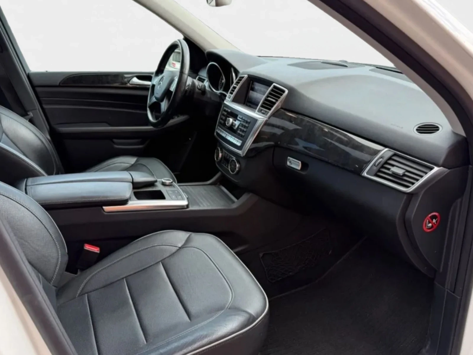 Mercedes-Benz ML 350 Очакван Внос Mercedes ML350d AMG EDITION1ОБДУХВАНЕ - изображение 8